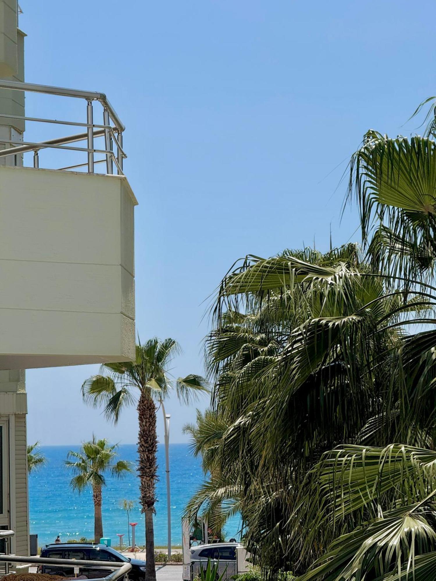 Sa Apartments! Beachfront Apartment With Sea View & Pool Alanya Exterior foto