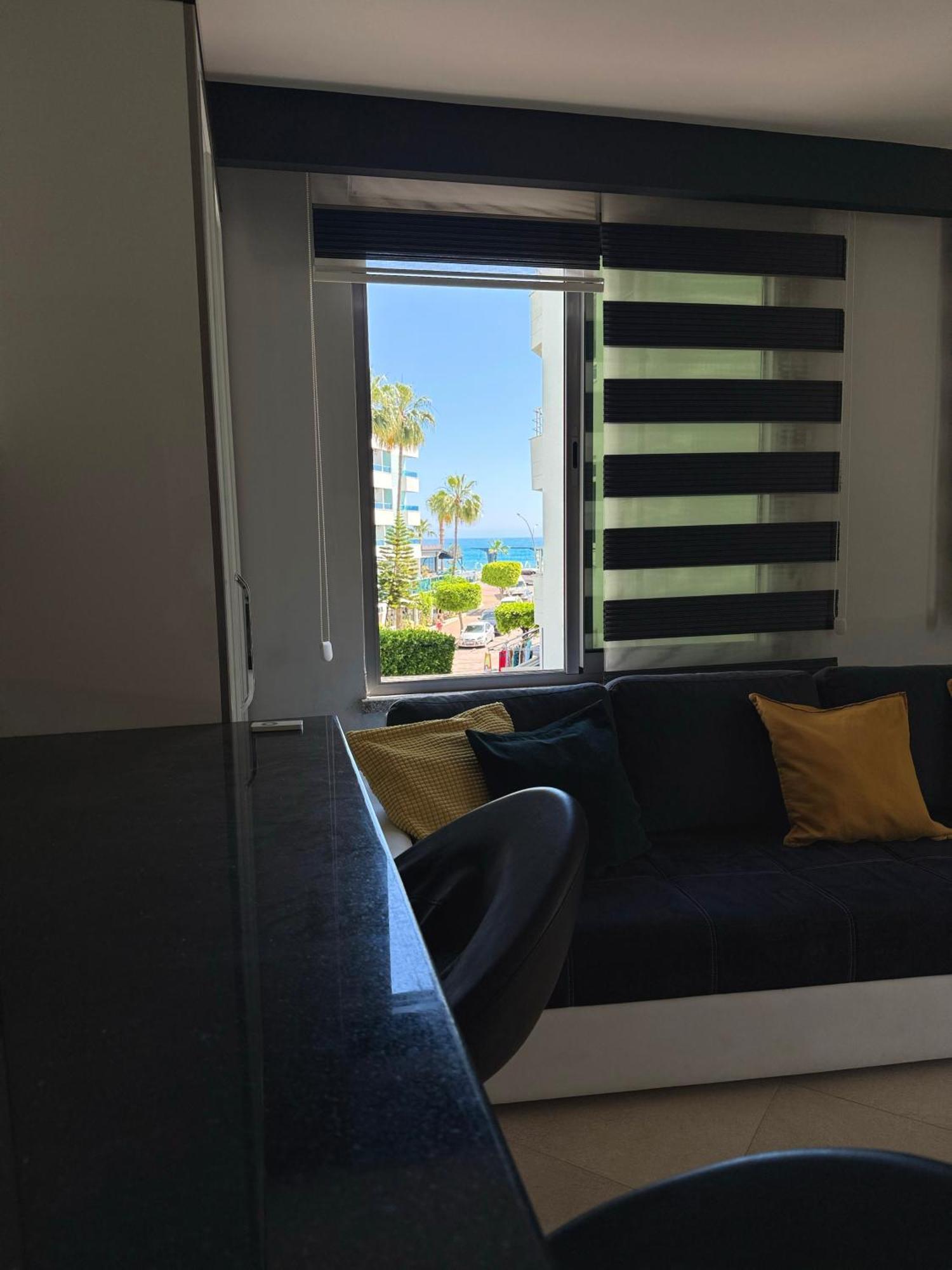 Sa Apartments! Beachfront Apartment With Sea View & Pool Alanya Zimmer foto